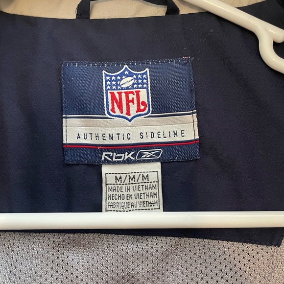 New England Patriots NFL Rebook Jacket Men’s Size M - Picture 3 of 6